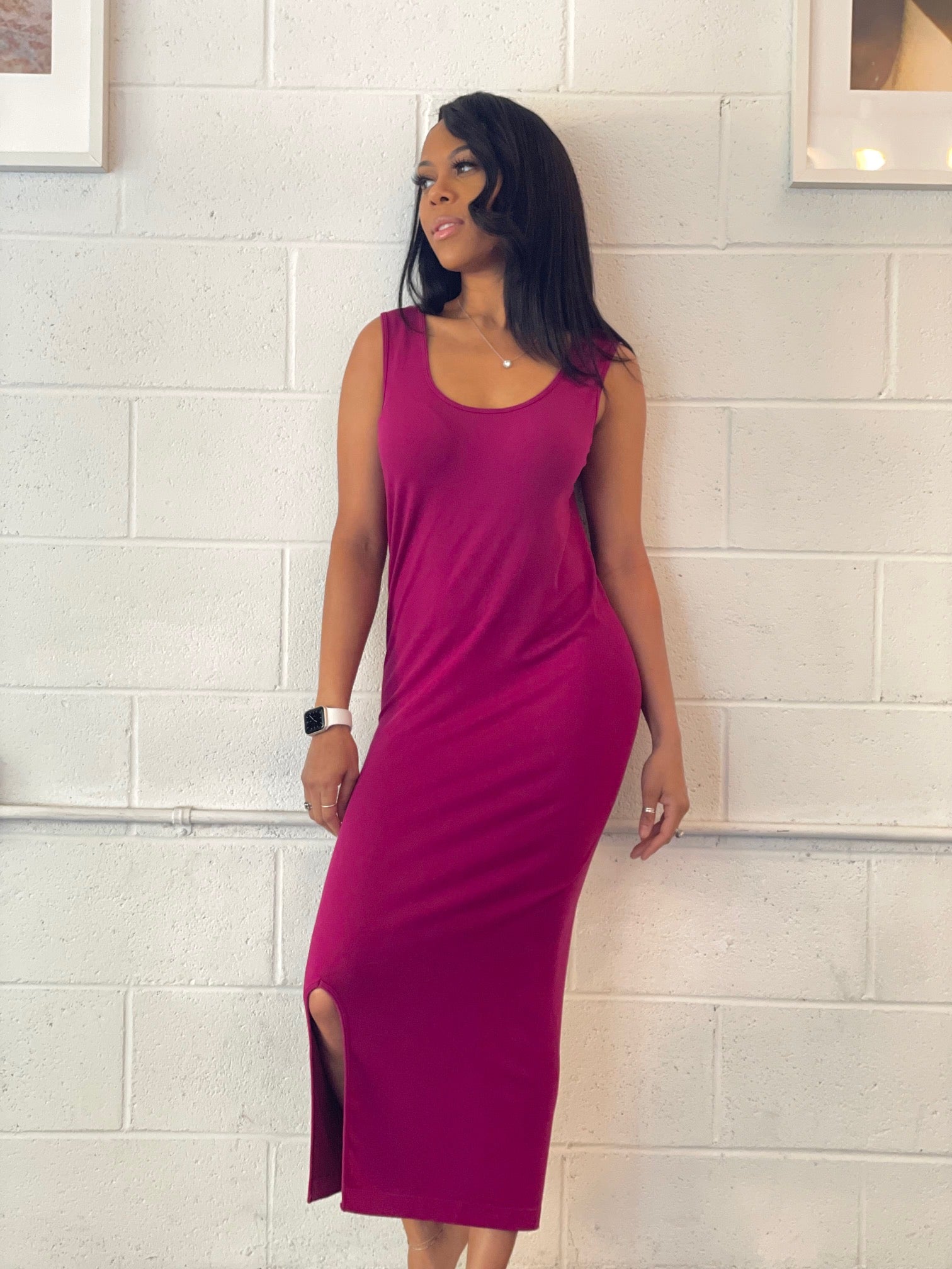 V-Neck/Scoop Neck Midi Lounge Dress